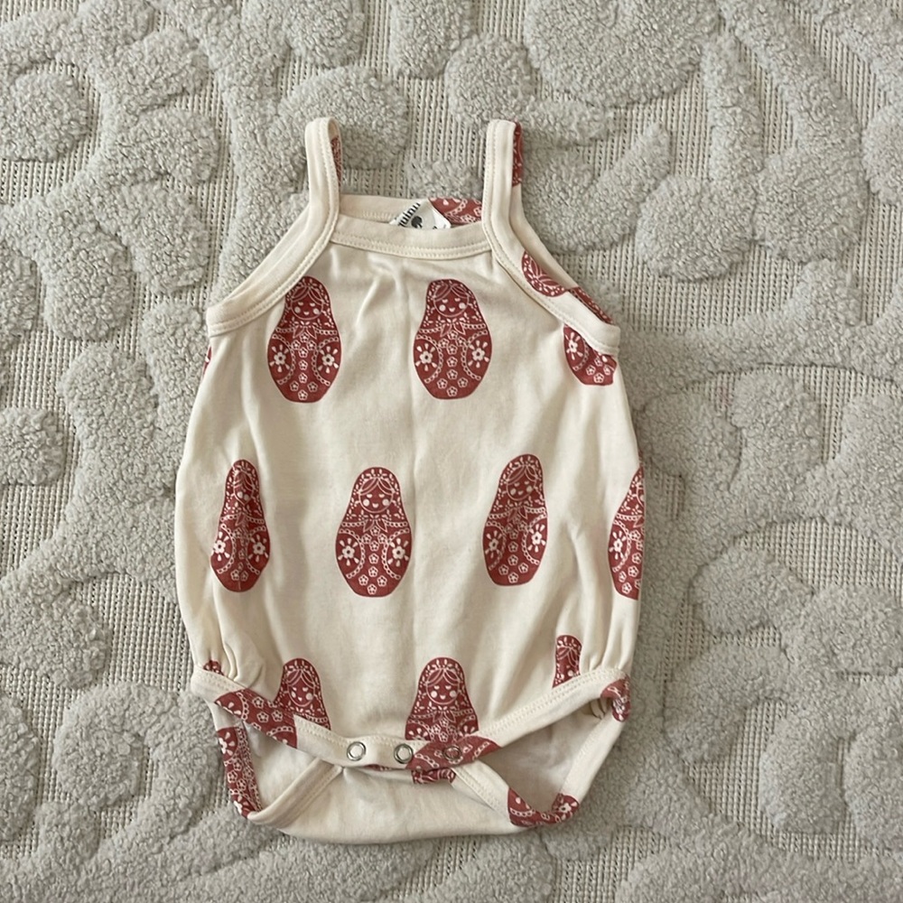 Kate Quinn baby girl romper! 🧡 3-6 month